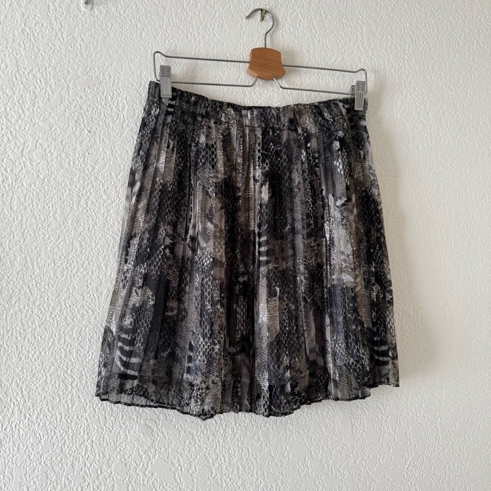 BB Dakota pleated reptile snake print skirt